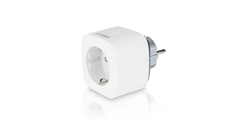 Smart plug compact